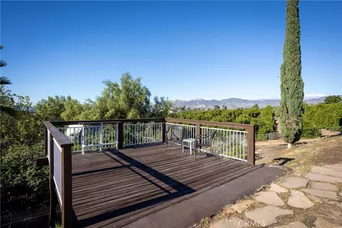 Exterior - 44750 Adobe Dr, Hemet, CA 92544 photo 6 of 13