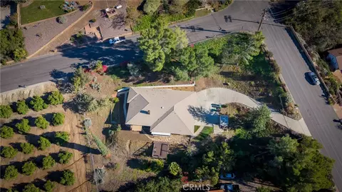 View/Area - 44750 Adobe Dr, Hemet, CA 92544 photo 4 of 9