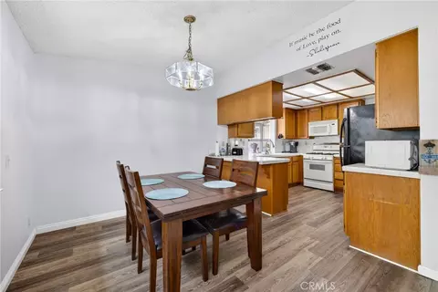 Dining - 909 Shady Ln, Glendora, CA 91740 photo 2 of 3