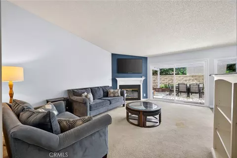 Living - 909 Shady Ln, Glendora, CA 91740 photo 4 of 5