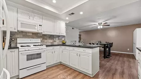 Kitchen - 1445 E Bermuda Dunes, Ontario, CA 91761 photo 1 of 2