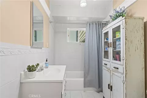 Bath - 3658 Hoover St, Riverside, CA 92504 photo 1 of 1