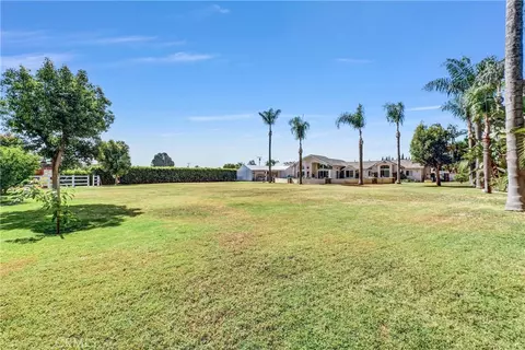 3834 Locust, Chino, CA 91710 photo 41