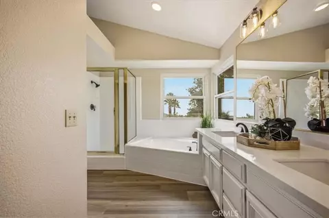Bath - 1592 Evergreen, Upland, CA 91784 photo 3 of 5