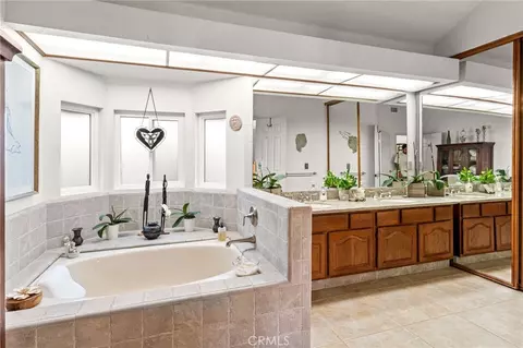Bath - 10055 Hillside, Rancho Cucamonga, CA 91737 photo 3 of 6