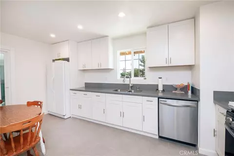 Kitchen - 10707 Redwood, Hesperia, CA 92345 photo 4 of 4