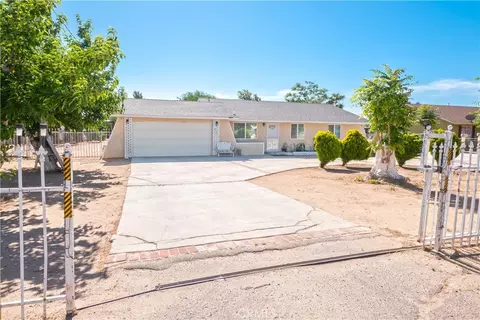 Exterior - 10707 Redwood, Hesperia, CA 92345 photo 11 of 11