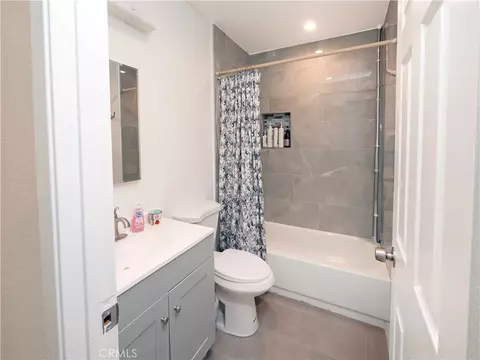 Bath - 10707 Redwood, Hesperia, CA 92345 photo 2 of 3
