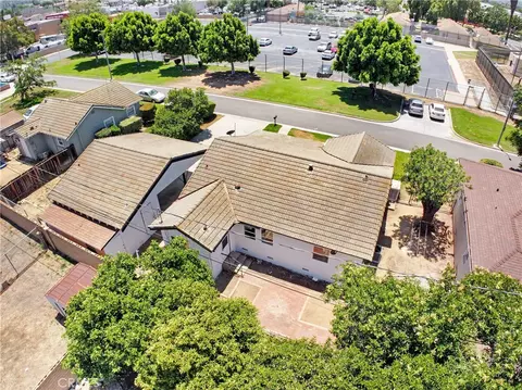 View/Area - 3879 Dykes, Riverside, CA 92503 photo 4 of 13