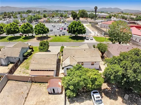 View/Area - 3879 Dykes, Riverside, CA 92503 photo 6 of 13