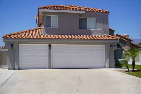 Exterior - 10406 Sandstone Ct, Mentone, CA 92359 photo 5 of 23