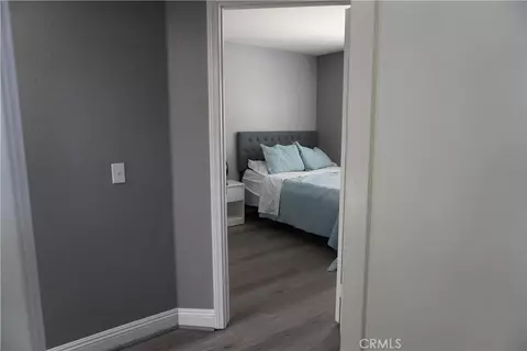 Entry Way - 10406 Sandstone Ct, Mentone, CA 92359 photo 10 of 10