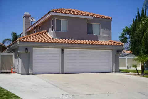 Exterior - 10406 Sandstone Ct, Mentone, CA 92359 photo 4 of 23