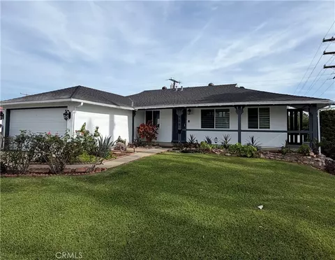 904 Edgecomb St, Covina, CA 91724