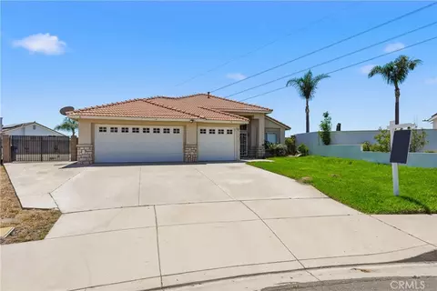 2885 W Calle Vis, Rialto, CA 92377