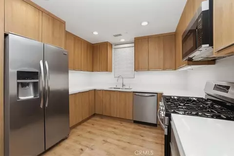 Kitchen - 239 S Marengo Ave S #106, Pasadena, CA 91101 photo 2 of 3
