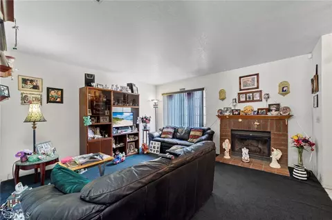 Living - 5220 Hanover Way, Montclair, CA 91763 photo 2 of 3