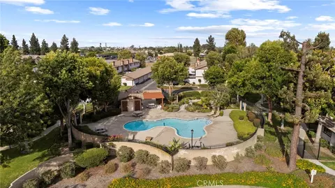View/Area - 5220 Hanover Way, Montclair, CA 91763 photo 3 of 4
