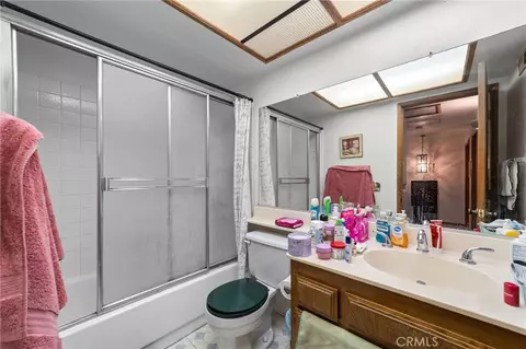 Bath - 5220 Hanover Way, Montclair, CA 91763 photo 3 of 4