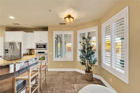 Kitchen - 7381 Cygnet Rd, Phelan, CA 92371 photo 6 of 6