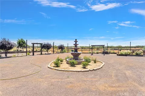 Exterior - 7381 Cygnet Rd, Phelan, CA 92371 photo 20 of 22