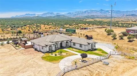 View/Area - 7381 Cygnet Rd, Phelan, CA 92371 photo 1 of 1