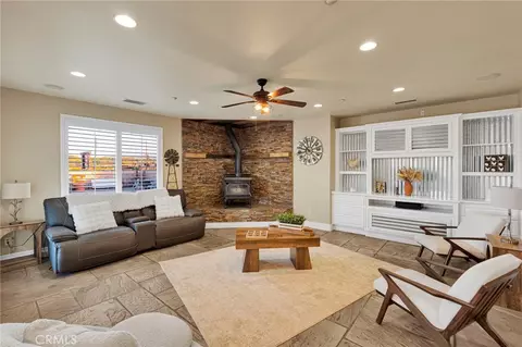 Living - 7381 Cygnet Rd, Phelan, CA 92371 photo 1 of 3