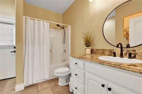 Bath - 7381 Cygnet Rd, Phelan, CA 92371 photo 7 of 8