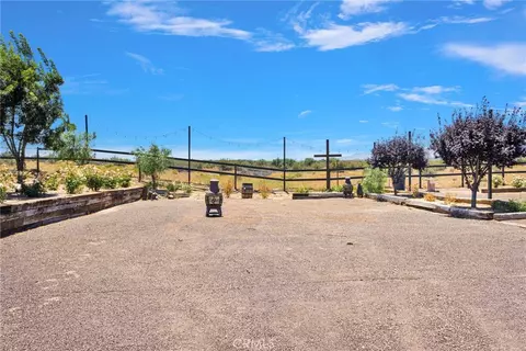 Exterior - 7381 Cygnet Rd, Phelan, CA 92371 photo 14 of 22