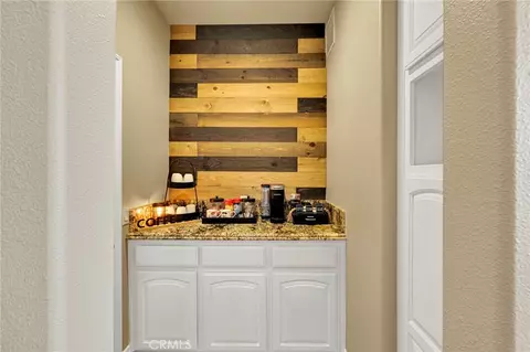 Entry Way - 7381 Cygnet Rd, Phelan, CA 92371 photo 6 of 6