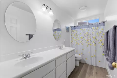 Bath - 7253 Myrtle, Fontana, CA 92336 photo 2 of 2