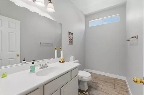 Bath - 7253 Myrtle, Fontana, CA 92336 photo 1 of 2