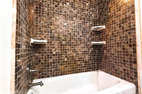 Bath - 2972 Westchester Dr, Riverside, CA 92503 photo 2 of 3