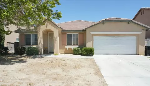 16026 Greyrock, Victorville, CA 92395