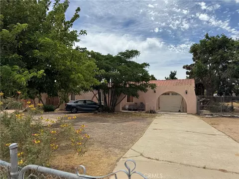 7191 Redwood Ave, Hesperia, CA 92345