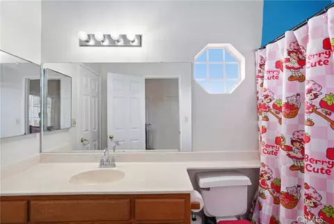 Bath - 1014 W Jackson, Rialto, CA 92376 photo 2 of 2