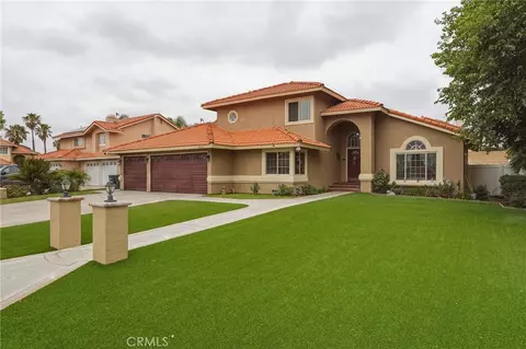 Exterior - 1014 W Jackson, Rialto, CA 92376 photo 2 of 4