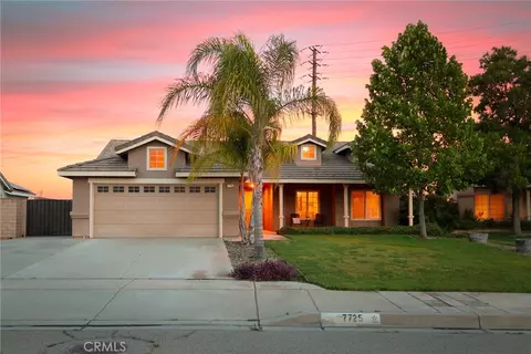 7725 Stoney Creek Ct, Highland, CA 92346