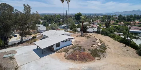 View/Area - 4262 Harrison St, Riverside, CA 92503 photo 3 of 3