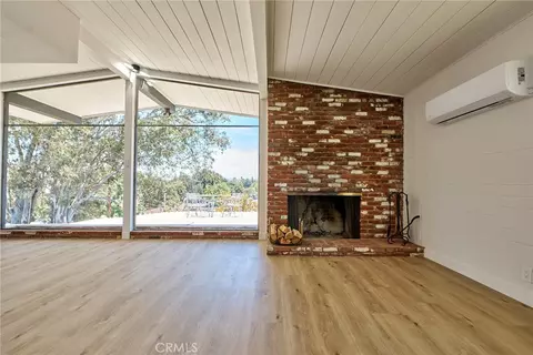 Living - 4262 Harrison St, Riverside, CA 92503 photo 1 of 4