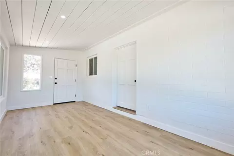 Entry Way - 4262 Harrison St, Riverside, CA 92503 photo 3 of 3