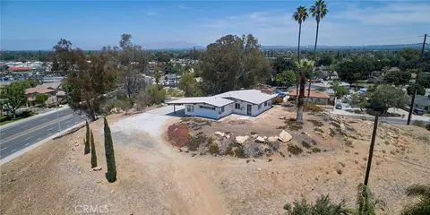 View/Area - 4262 Harrison St, Riverside, CA 92503 photo 2 of 3