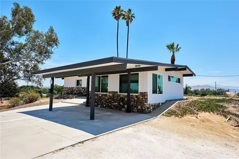 Exterior - 4262 Harrison St, Riverside, CA 92503 photo 6 of 6