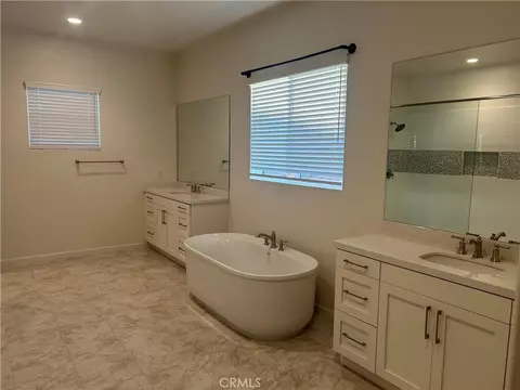 Bath - 26164 Waldon, Menifee, CA 92584 photo 1 of 8