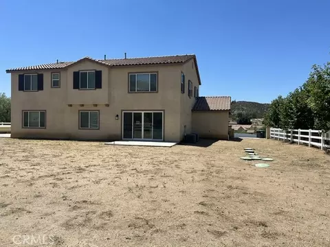 Exterior - 26164 Waldon, Menifee, CA 92584 photo 4 of 10