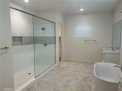 Bath - 26164 Waldon, Menifee, CA 92584 photo 2 of 8