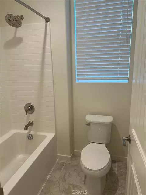 Bath - 26164 Waldon, Menifee, CA 92584 photo 6 of 8