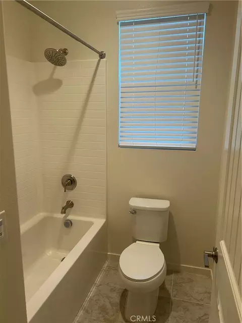 Bath - 26164 Waldon, Menifee, CA 92584 photo 5 of 8