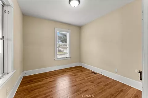 594 E 9th, Upland, CA 91786 photo 7