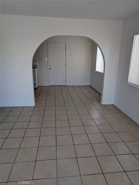1390 Riverside Dr, Barstow, CA 92311 photo 7